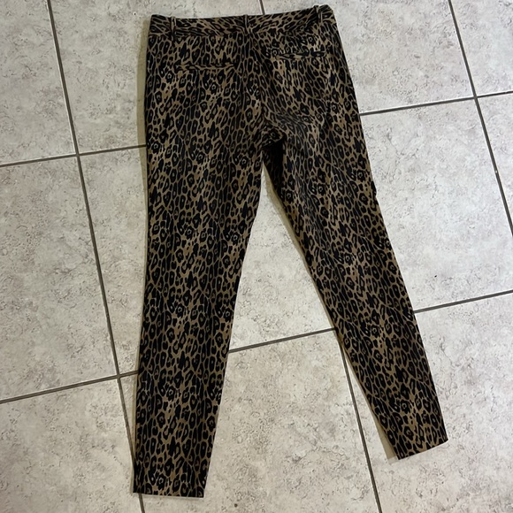 The Limited size 6 Ideal Stretch leopard print crop pants - Picture 5 of 7